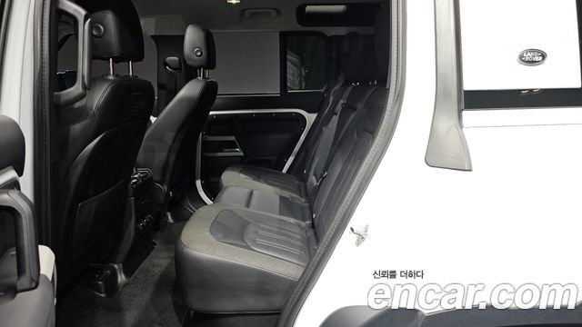 Land Rover Defender (L663) 110 D240 SE 2020 — фото 32