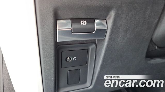 Land Rover Defender (L663) 110 D240 SE 2020 — фото 41