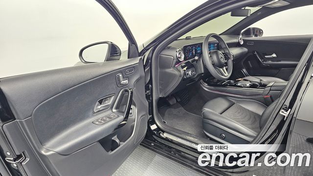 Mercedes-Benz A-Class (W177) A220 Sedan 2020 — фото 10