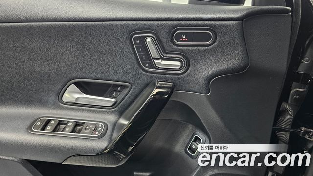 Mercedes-Benz A-Class (W177) A220 Sedan 2020 — фото 18