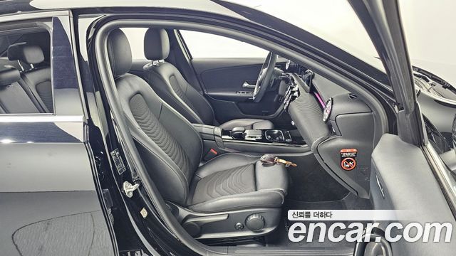 Mercedes-Benz A-Class (W177) A220 Sedan 2020 — фото 26