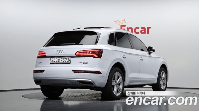 Audi Q5 (FY) 45 TFSI Quattro Premium 2020 — фото 2