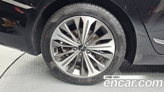 Kia K8 Hybrid Signature 2023 — фото 5