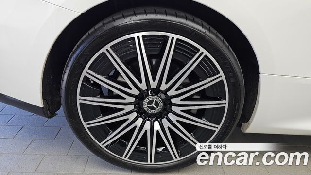 Mercedes-Benz CLE-Class (C236) CLE450 4MATIC Cabriolet 2024 — фото 5