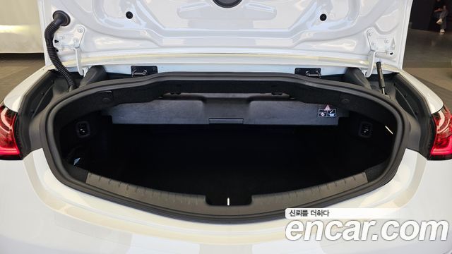 Mercedes-Benz CLE-Class (C236) CLE450 4MATIC Cabriolet 2024 — фото 24