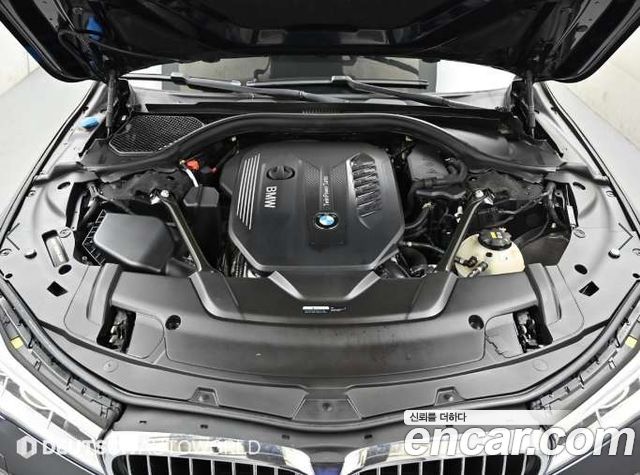 BMW 7 Series (G11) 730Ld xDrive M Sport 2018 — фото 6