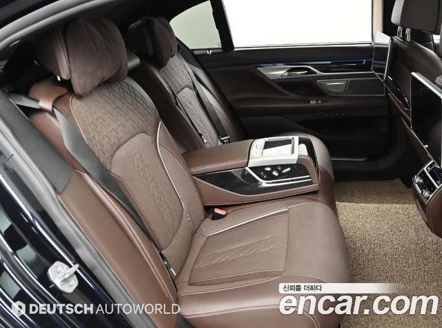 BMW 7 Series (G11) 730Ld xDrive M Sport 2018 — фото 16