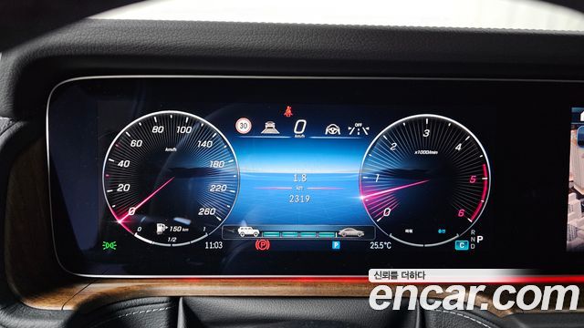 Mercedes-Benz G-Class (W465) G450d 2025 — фото 8