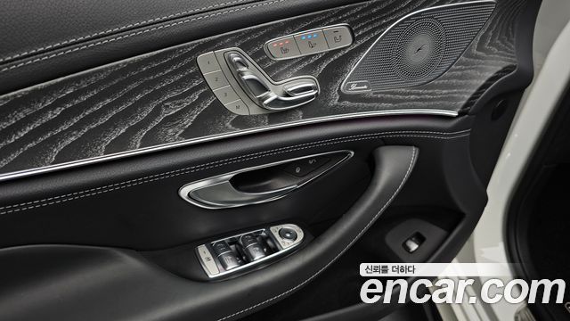 Mercedes-Benz AMG GT 4Door 43 4MATIC+ Dynamic 2023 — фото 16