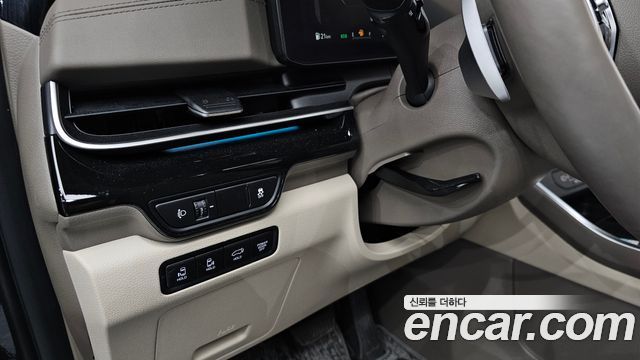 Kia Carnival (IV) Gasoline 9-Seater Signature 2024 — фото 27
