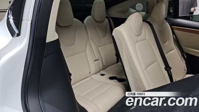 Tesla Model X 100D 2019 — фото 12