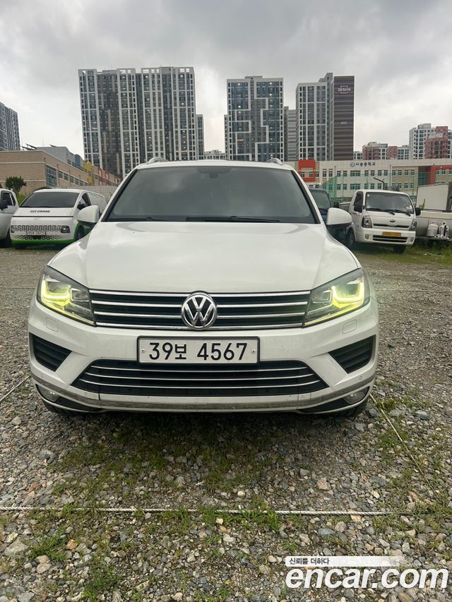 Volkswagen Touareg V6 3.0 TDI Bluemotion Premium 7P5 2015 — фото 3