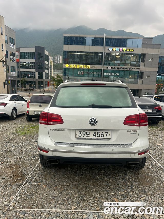 Volkswagen Touareg V6 3.0 TDI Bluemotion Premium 7P5 2015 — фото 4