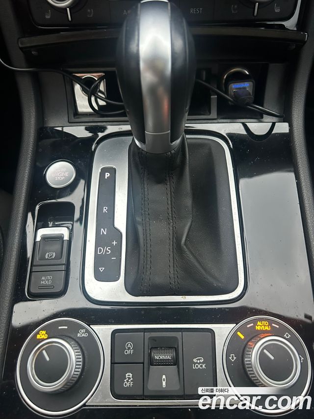 Volkswagen Touareg V6 3.0 TDI Bluemotion Premium 7P5 2015 — фото 9