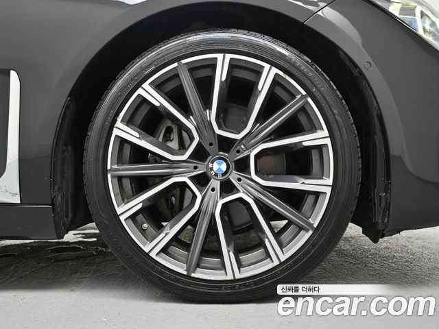 BMW 7 Series (G11) 740d xDrive M Sport 2021 — фото 15