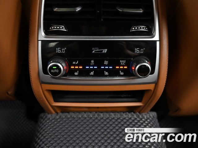 BMW 7 Series (G11) 740d xDrive M Sport 2021 — фото 20