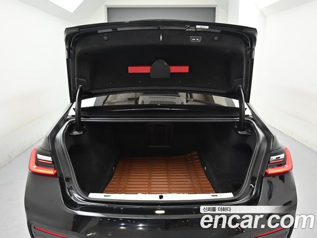 BMW 7 Series (G11) 740d xDrive M Sport 2021 — фото 23