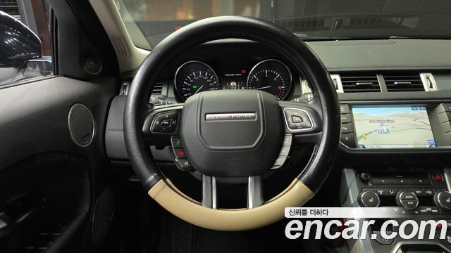 Land Rover Range Rover Evoque 2.2 SD4 Pure 2015 — фото 13