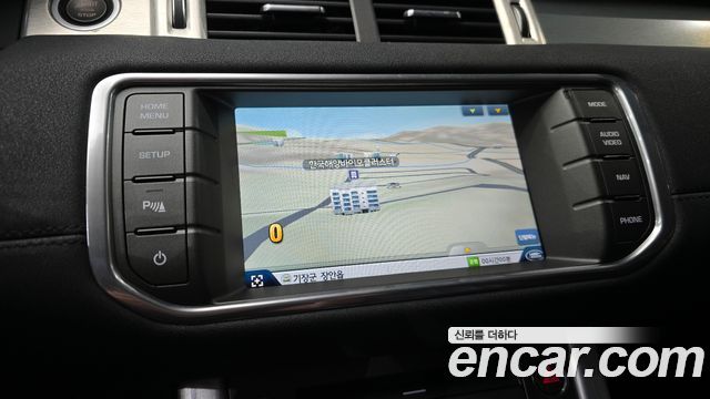 Land Rover Range Rover Evoque 2.2 SD4 Pure 2015 — фото 15