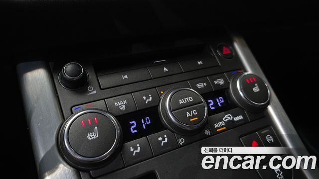 Land Rover Range Rover Evoque 2.2 SD4 Pure 2015 — фото 17