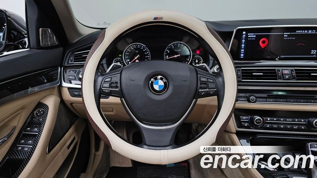 BMW 5 Series (F10) 528i Luxury Plus 2015 — фото 17
