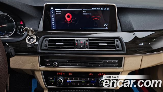 BMW 5 Series (F10) 528i Luxury Plus 2015 — фото 18