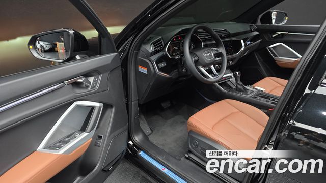 Audi Q3 (F3) 35 TDI Premium 2025 — фото 10