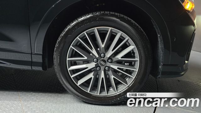 Audi Q3 (F3) 35 TDI Premium 2025 — фото 21