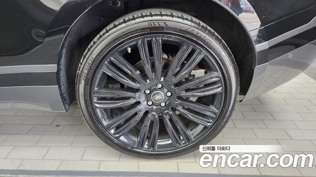Land Rover Range Rover Velar 3.0 D300 R-Dynamic HSE 2018 — фото 5