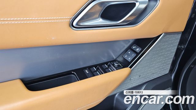 Land Rover Range Rover Velar 3.0 D300 R-Dynamic HSE 2018 — фото 36