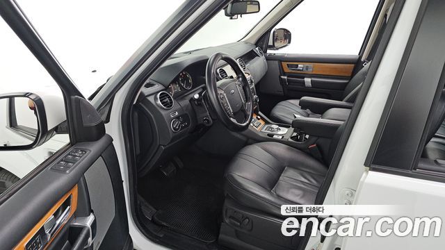 Land Rover Discovery 4 3.0 SDV6 HSE 2014 — фото 10