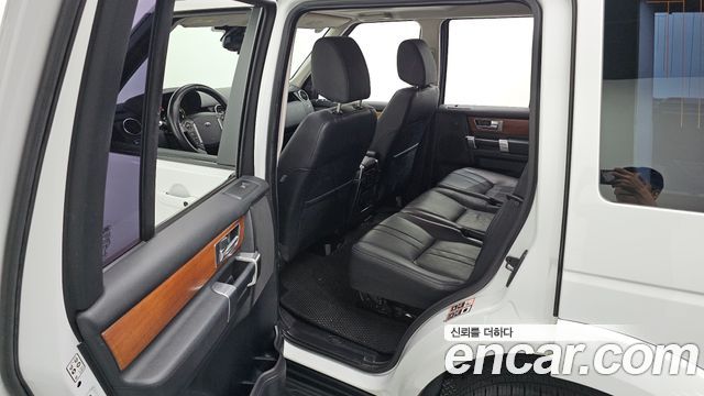 Land Rover Discovery 4 3.0 SDV6 HSE 2014 — фото 11