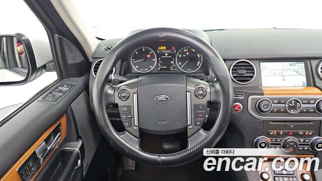 Land Rover Discovery 4 3.0 SDV6 HSE 2014 — фото 12