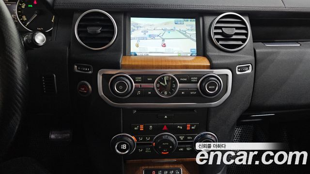 Land Rover Discovery 4 3.0 SDV6 HSE 2014 — фото 13