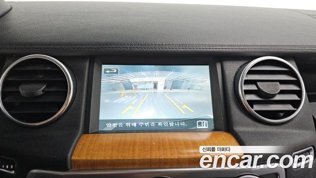Land Rover Discovery 4 3.0 SDV6 HSE 2014 — фото 14