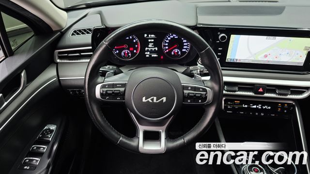 Kia K5 (III) 2.0 Prestige 2022 — фото 17