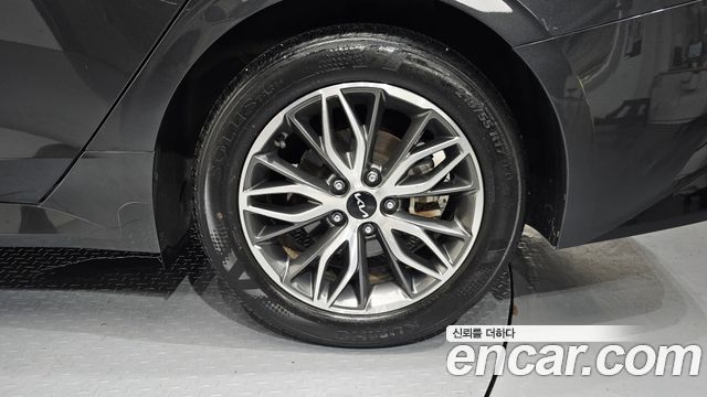 Kia K5 (III) 2.0 Prestige 2022 — фото 27