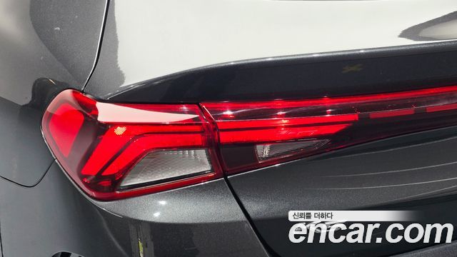 Kia K5 (III) 2.0 Prestige 2022 — фото 29