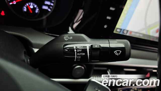 Kia K5 (III) 2.0 Prestige 2022 — фото 34
