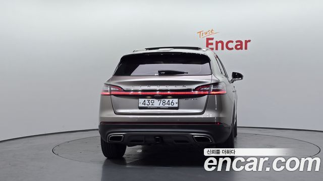 Lincoln Nautilus (I) 2.7 Reserve AWD 2019 — фото 4