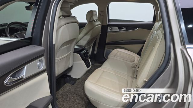 Lincoln Nautilus (I) 2.7 Reserve AWD 2019 — фото 11