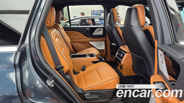 Lincoln Aviator (II) 3.0 Black Label AWD 2020 — фото 12