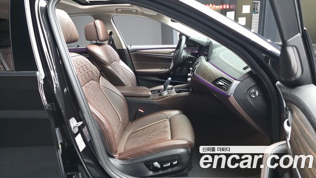 BMW 5 Series (G30) 530i xDrive Luxury 2022 — фото 11