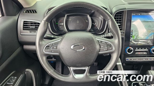 Renault Korea QM6 2.0 LPe LE Signature 2WD 2022 — фото 13