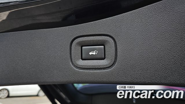 Renault Korea QM6 2.0 LPe LE Signature 2WD 2022 — фото 20