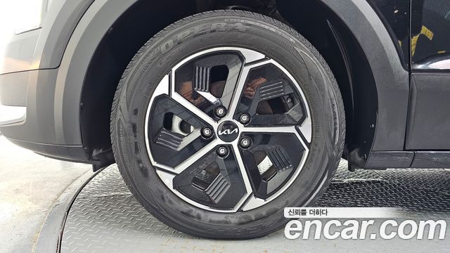 Kia Niro Prestige 2022 — фото 5
