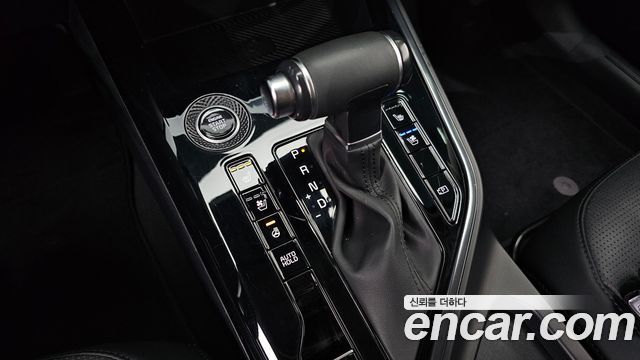 Kia Niro Prestige 2022 — фото 9