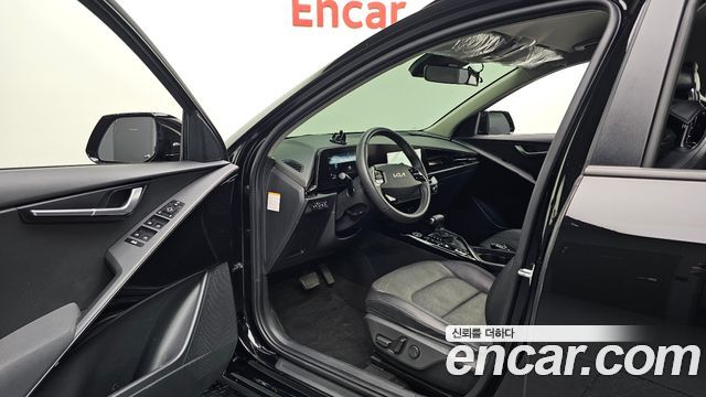 Kia Niro Prestige 2022 — фото 10