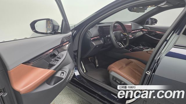 BMW i5 (G60) eDrive 40 M Sport Pro 2024 — фото 10