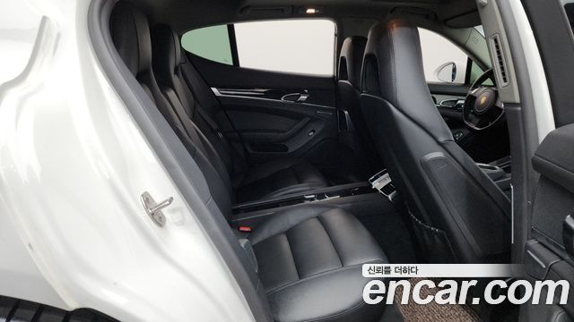 Porsche Panamera 3.6 AWD 970 2012 — фото 11